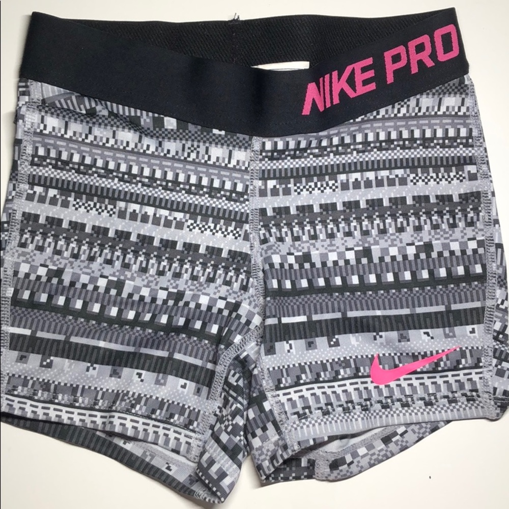 Pixel Nike pros
